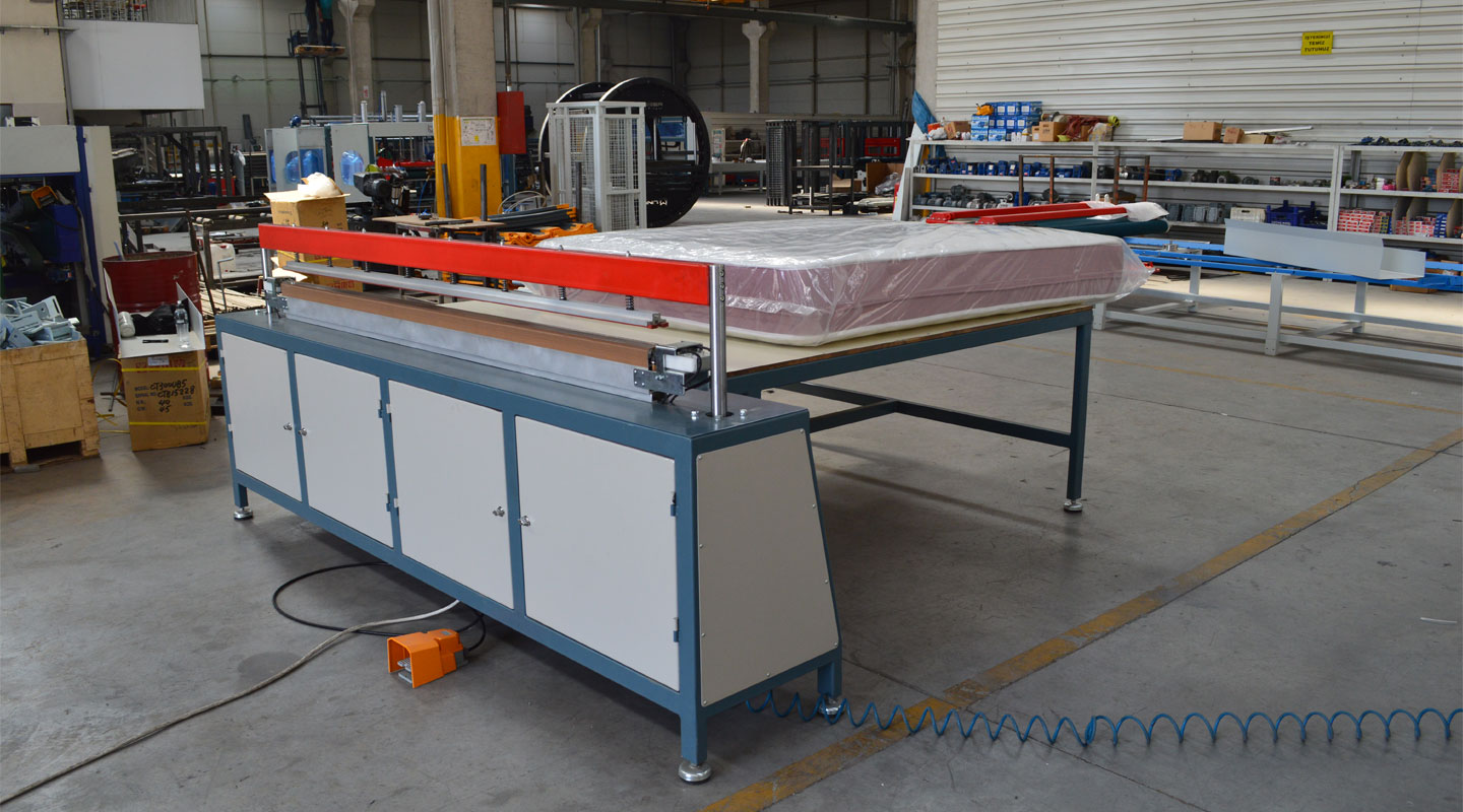 Manual-Packaging-Machine-2