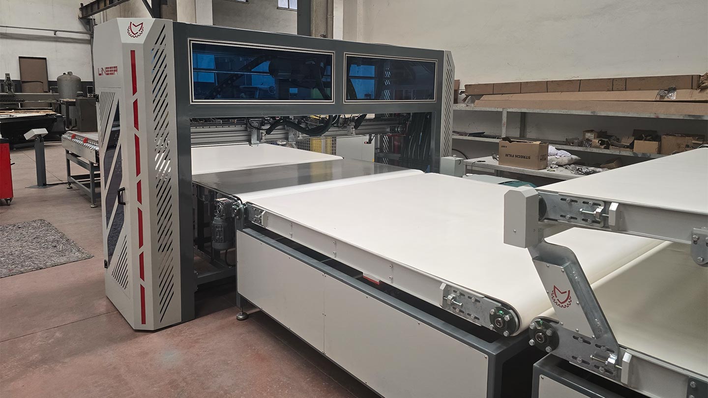 Automatic-Hotmelt-Glue-Machine-8-Guns-2-Lineer