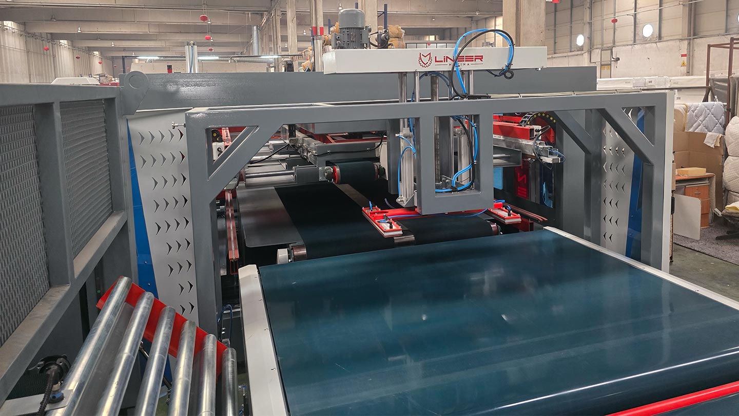 Mattress-Folding-Conveyor-3-Lineer